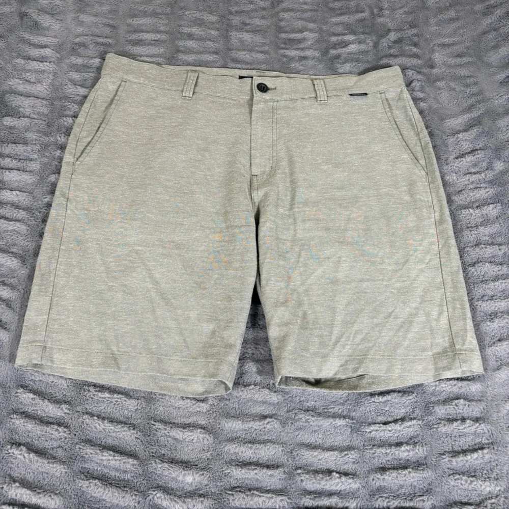 TravisMathew Beck Hybrid Golf Shorts Mens 38 Sage Green Heathered 4-Way Stretch - Picture 1 of 7